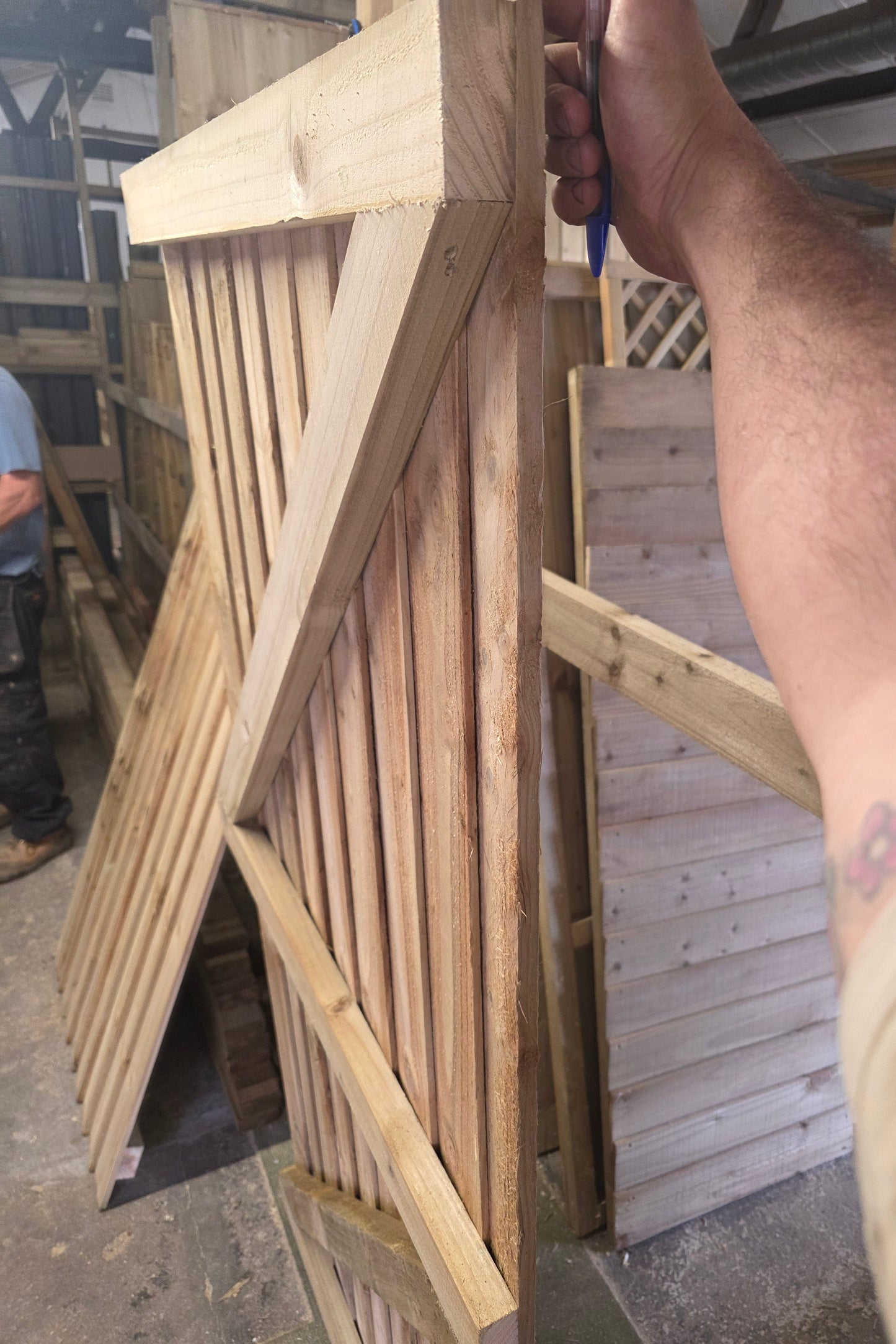 Economy Vertilap Gates