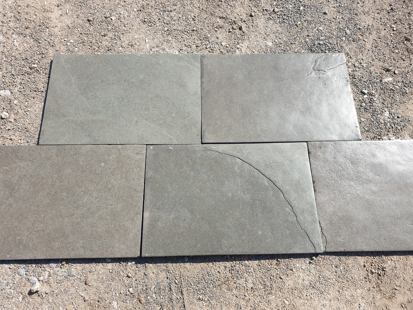 Mississippi Antique Grey Limestone Tiles £38 Per Sqm Inc VAT